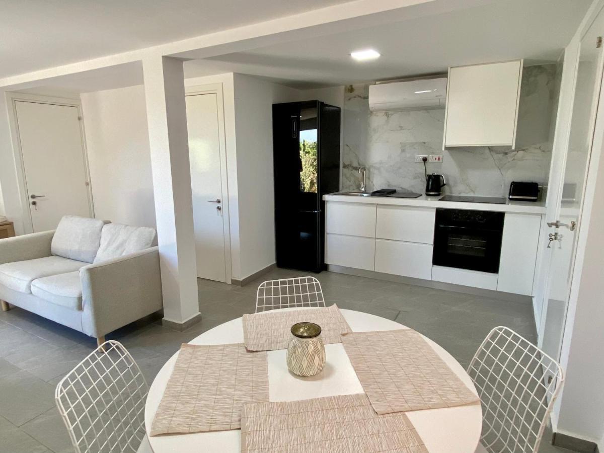 Ammos Luxury Suits&Residences Pegeia Exterior foto