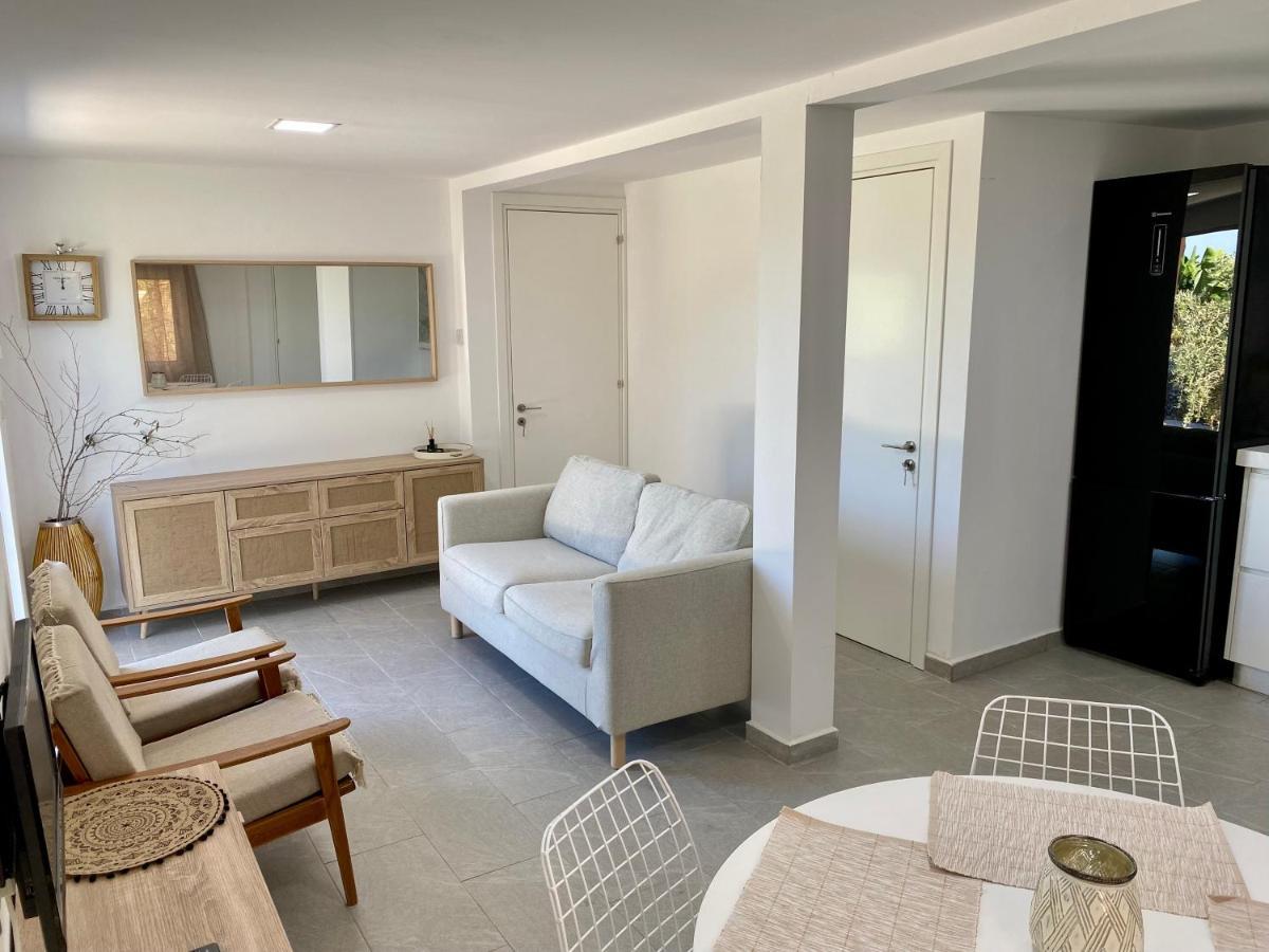 Ammos Luxury Suits&Residences Pegeia Exterior foto
